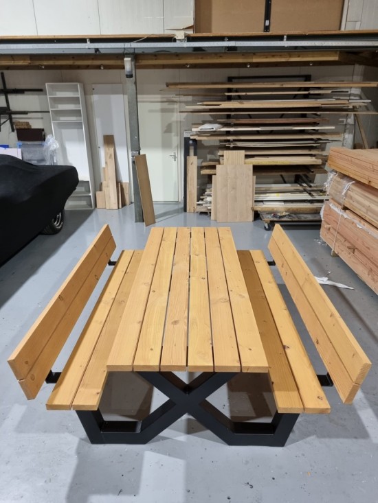 A98b77dc 561a 424b b0e6 aa888e5e9053